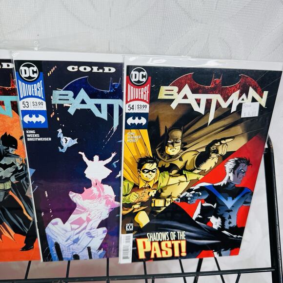 Batman Rebirth 48-49 51-54 56 59 61 63 66-69 lot Vs Joker - Picture 4 of 7